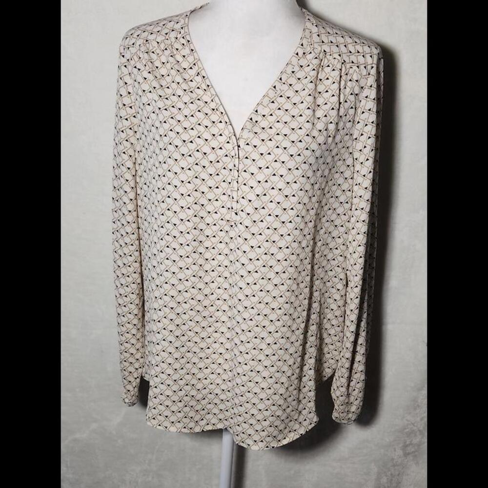GB11 Nordstrom Surplice V-Neck Top Pleione, L